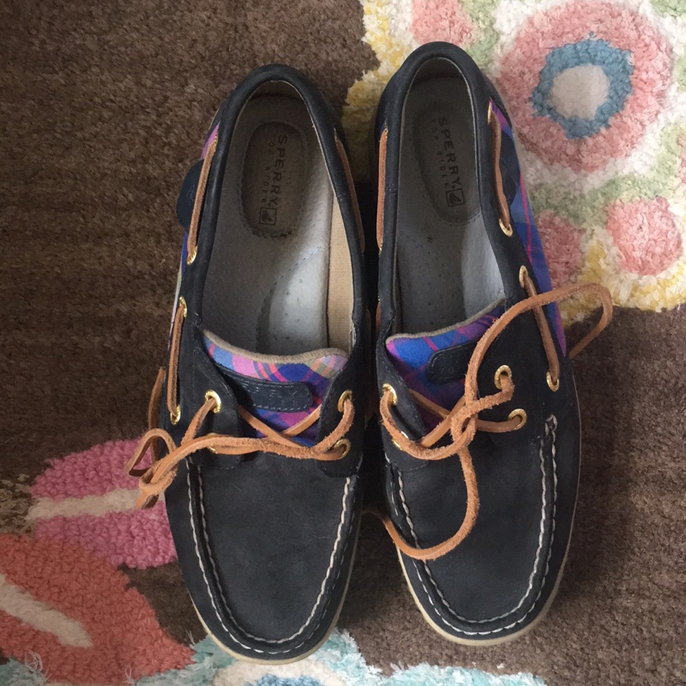 SPERRY navy boat shoes